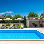 Rustic Peran With Outdoor Pool In Tinjan Vila