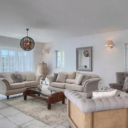 Rustic Peran With Outdoor Pool In Tinjan Villa Radetici