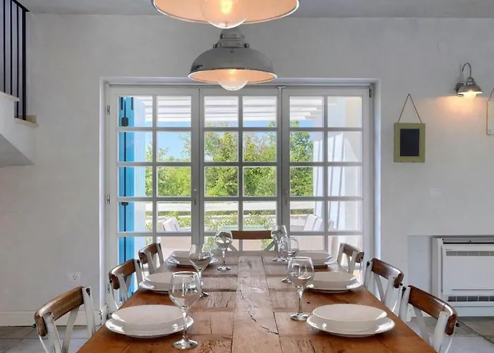 Rustic Peran With Outdoor Pool In Tinjan * Radetici