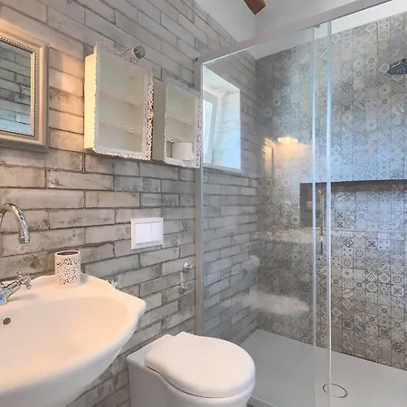 Вилла Rustic Peran With Outdoor Pool In Tinjan *