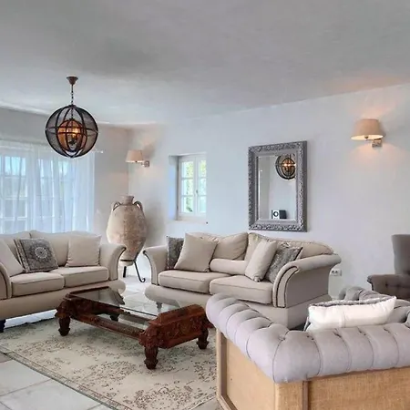 Rustic Peran With Outdoor Pool In Tinjan * Radetici