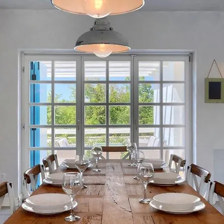 Rustic Peran With Outdoor Pool In Tinjan * Radetići